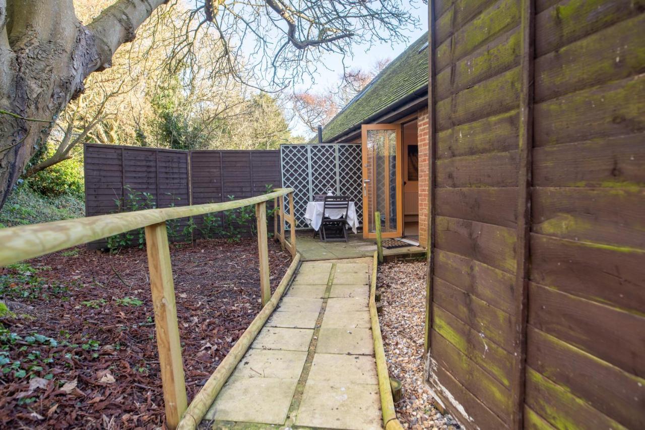 Terlingham Lane Cottage Hawkinge Экстерьер фото
